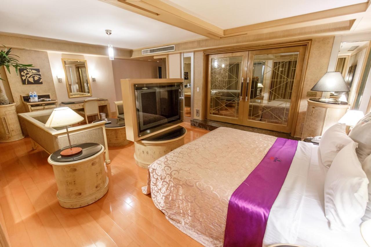 Love Tree Motel Тайбэй Экстерьер фото